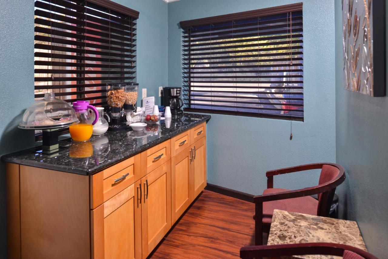 Americas Best Value Inn And Suites Clearlake Exteriér fotografie