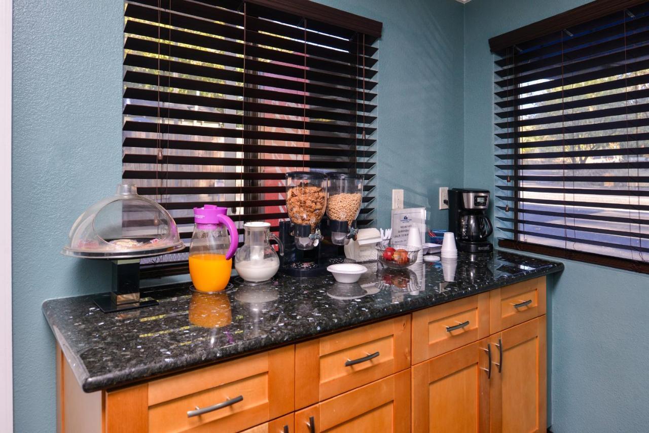 Americas Best Value Inn And Suites Clearlake Exteriér fotografie
