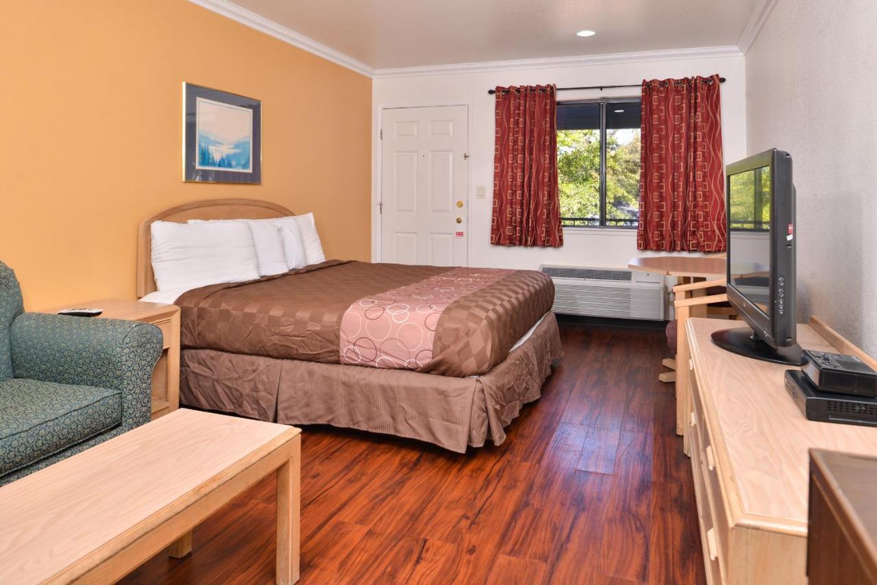 Americas Best Value Inn And Suites Clearlake Exteriér fotografie
